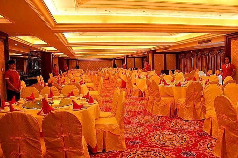 New Beacon Runfeng International Hotel Ухань Экстерьер фото